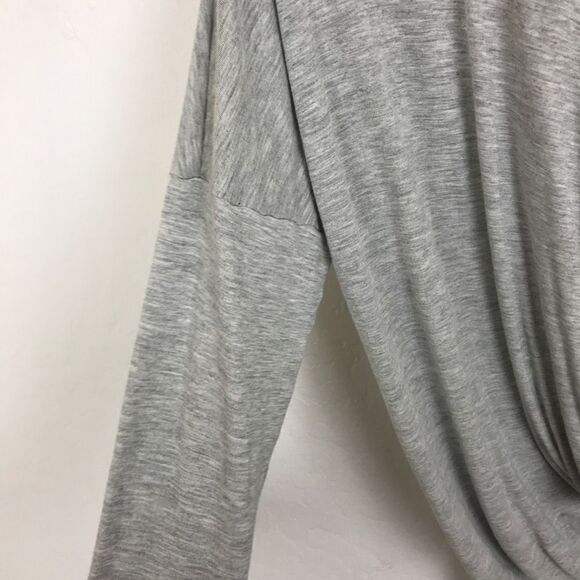 Cabi Taylor Tee Drape Top Long Sleeve Small - Picture 7 of 8